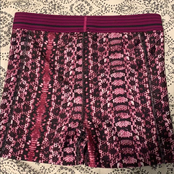 Under Armour spandex - Picture 2 of 3